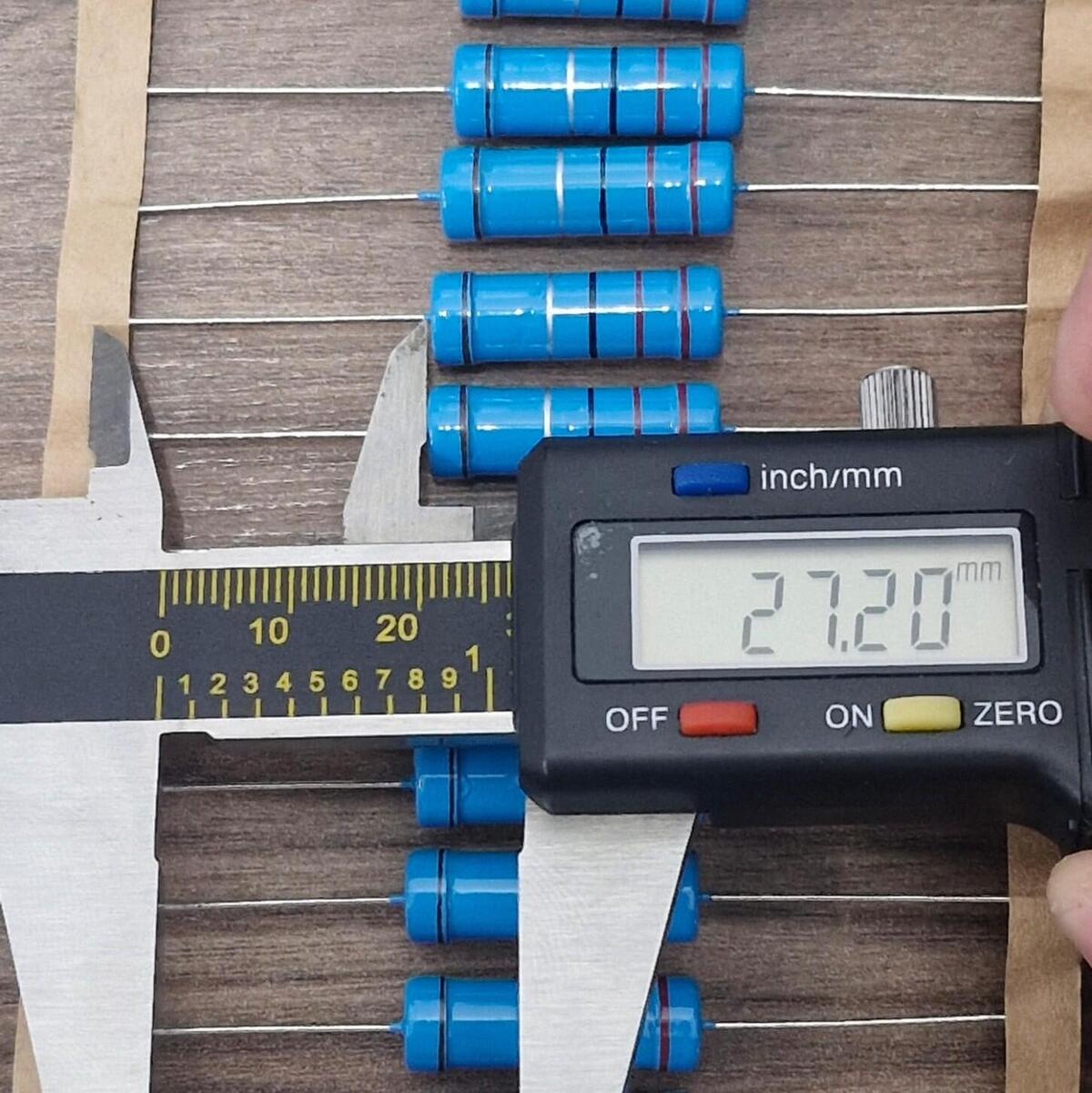 Kit com 100x Resistor Filme Metal 2R2 5W 1% Fitado - Imagem 4