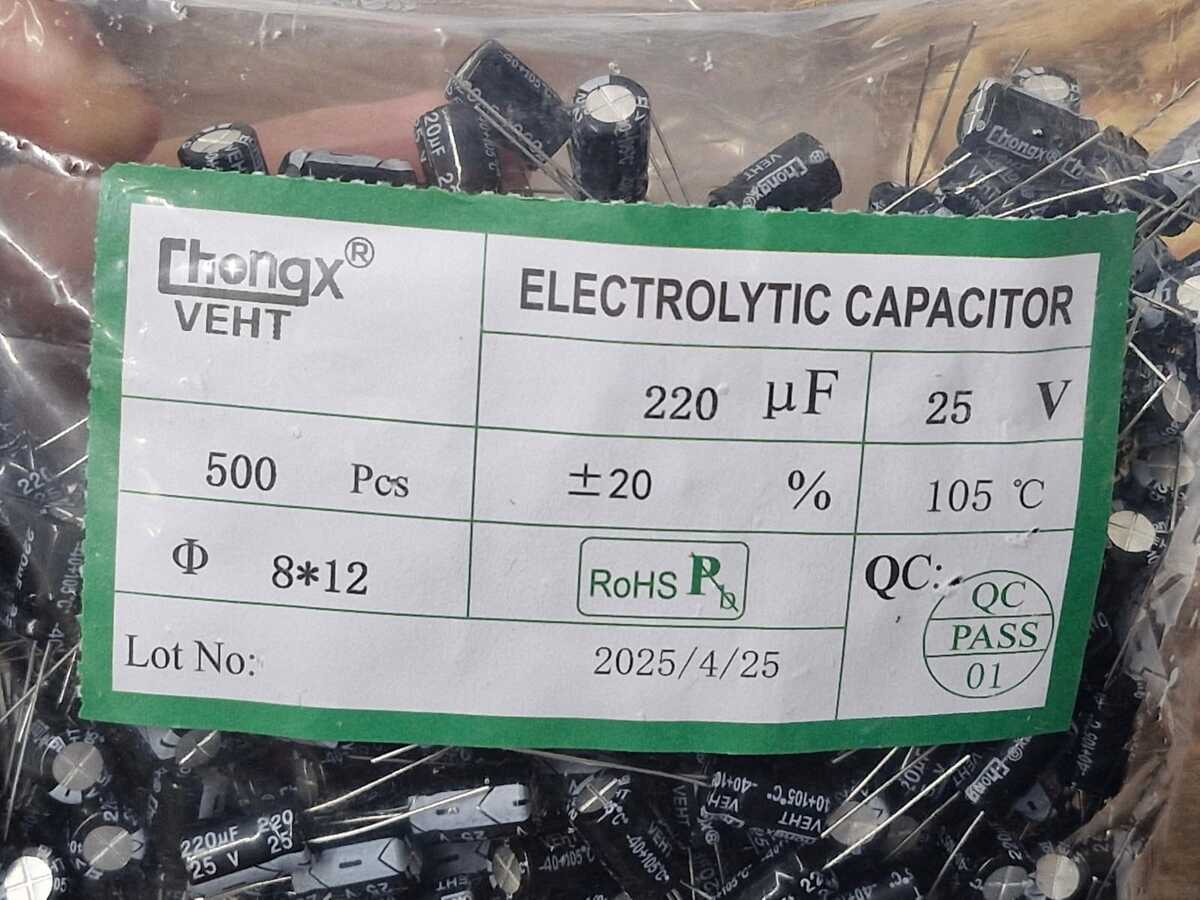 Kit com 500x Capacitor Eletrolítico 220uF 25V 105C 8x12mm - Imagem 2