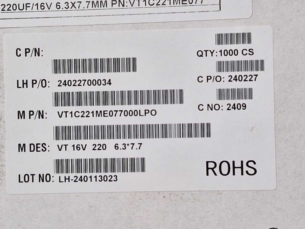 Kit com 1.000x Capacitor Eletrolítico SMD 220uF 16V 6.3x7.7mm VT1C221ME077000LPO - Imagem 2