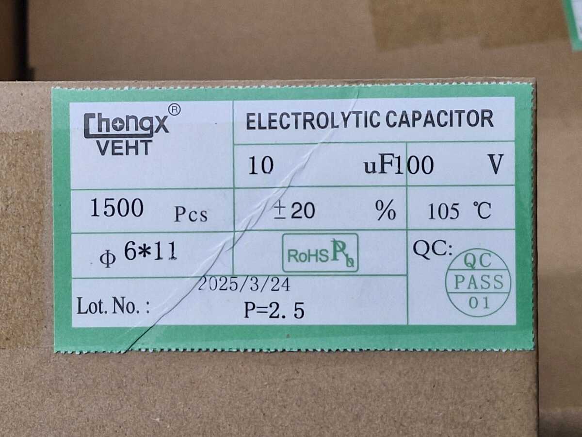Kit com 1.000x Capacitor Eletrolítico 10uF 100V 105C Chongx 6x11mm - Imagem 2